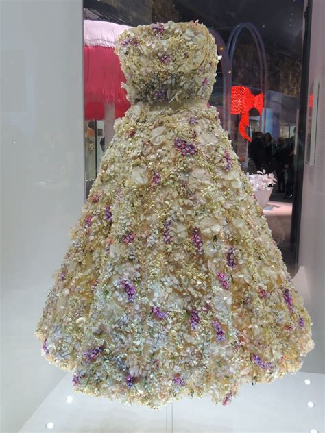 dior flower dress 1949 miss dior|Miss Dior perfume.